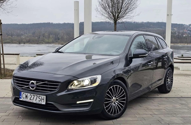 Volvo V60 cena 41900 przebieg: 192000, rok produkcji 2013 z Urzędów małe 562